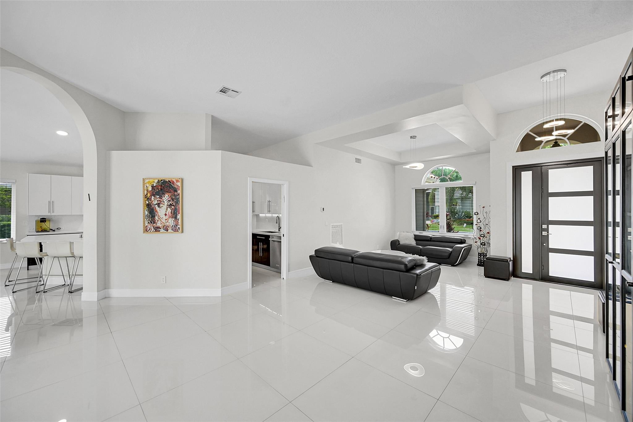 BOCA FALLS PAR J - Residential Lease