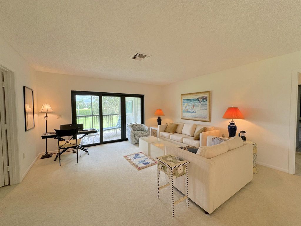 Photo of 9 Stratford Drive E #B, Boynton Beach, FL 33436 (MLS # R11010639)