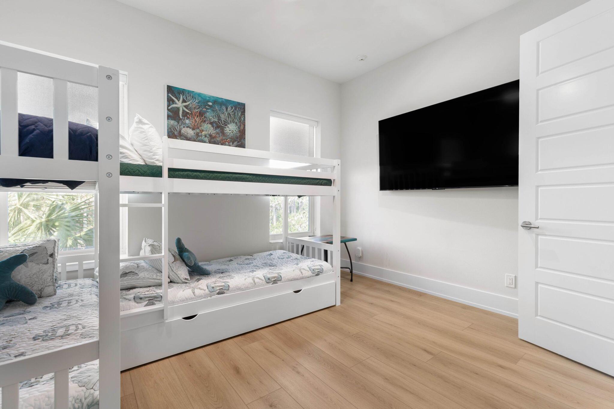 HAMMOCK MOORINGS NORTH - Residential Lease