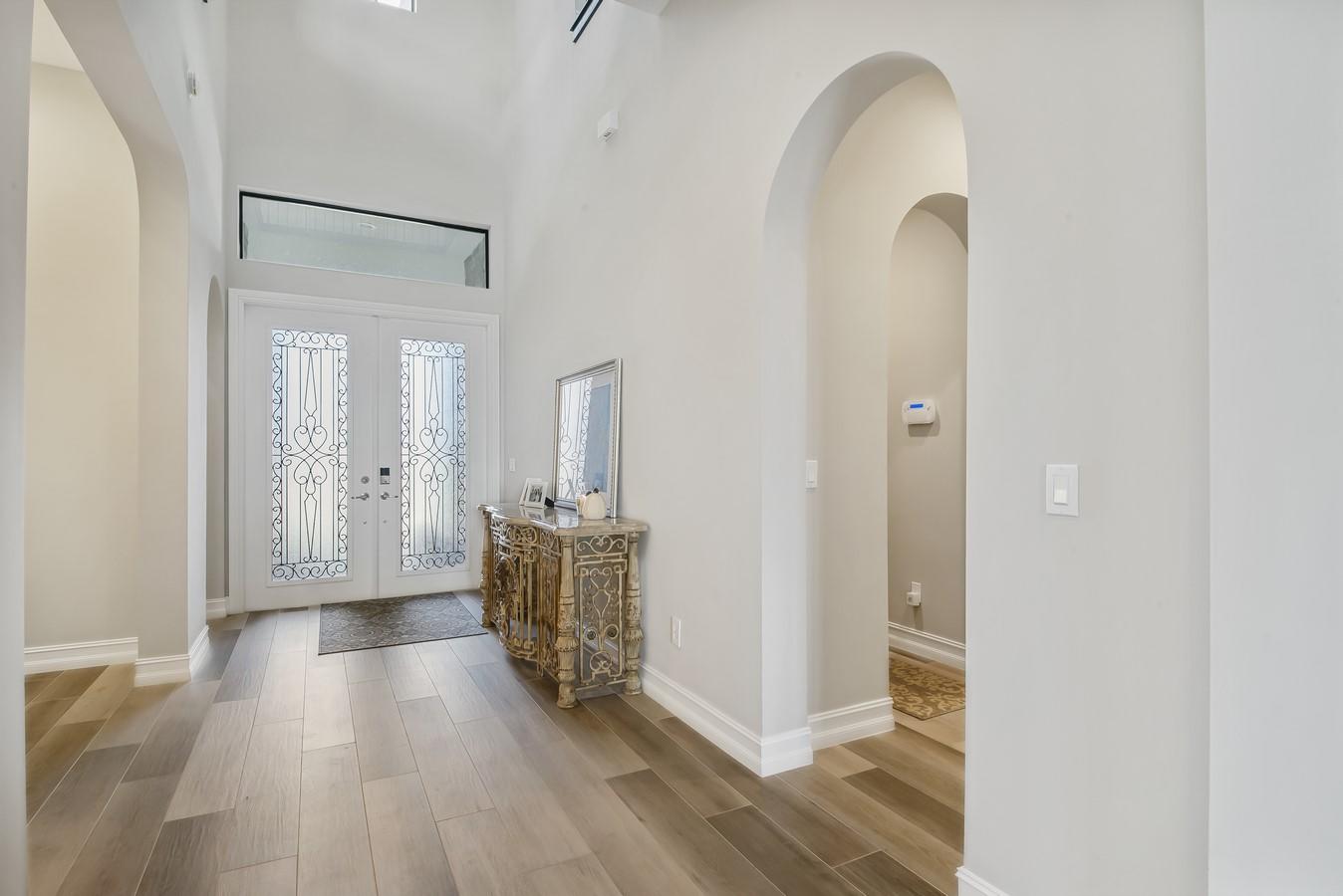 PALM MEADOWS ESTATES - Residential