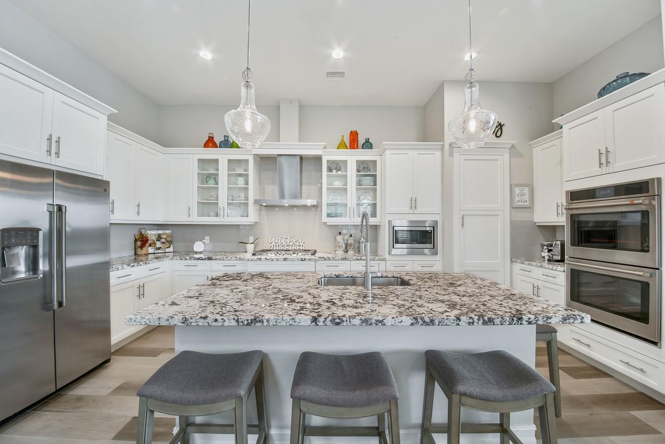 PALM MEADOWS ESTATES - Residential