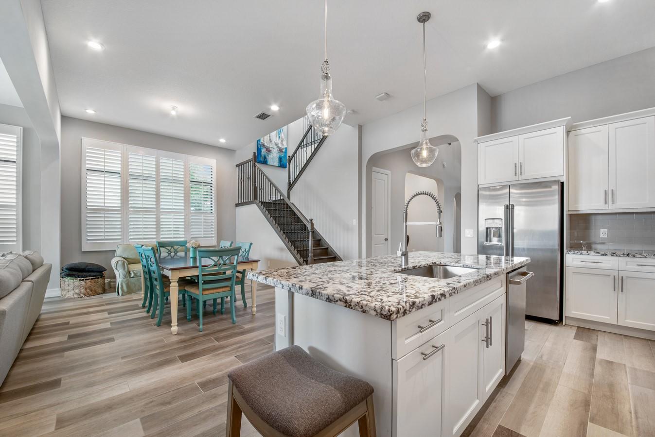 PALM MEADOWS ESTATES - Residential