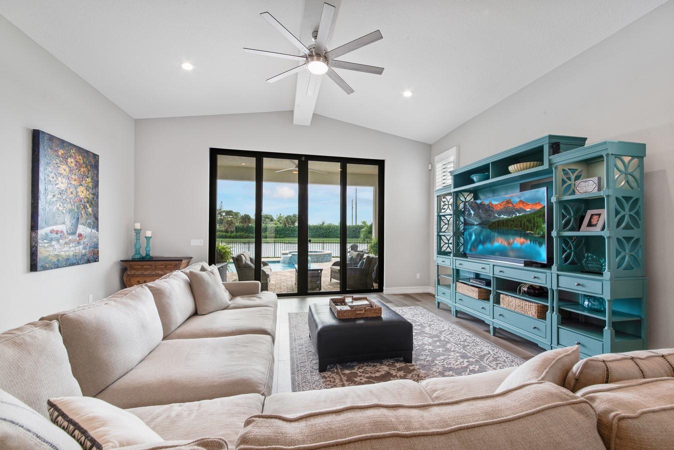 PALM MEADOWS ESTATES - Residential