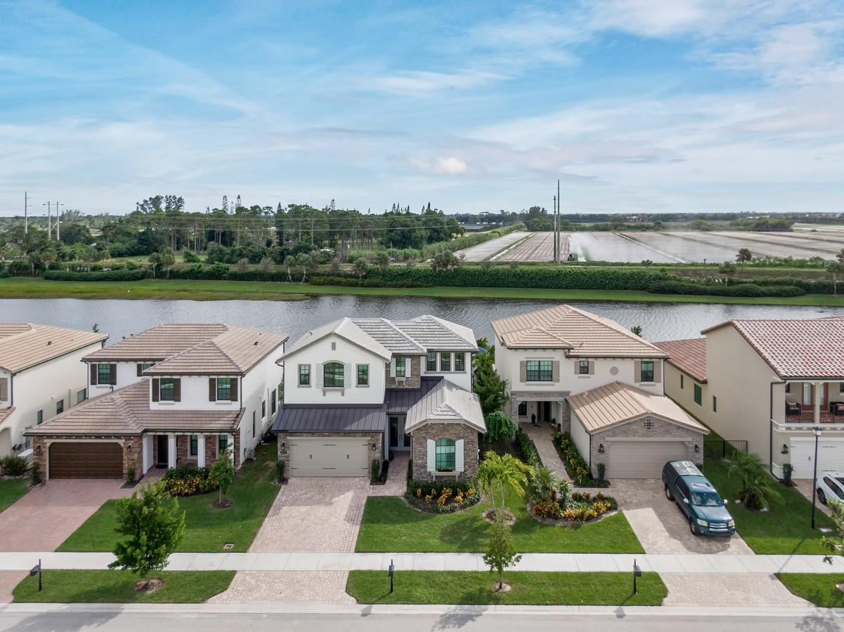 PALM MEADOWS ESTATES - Residential
