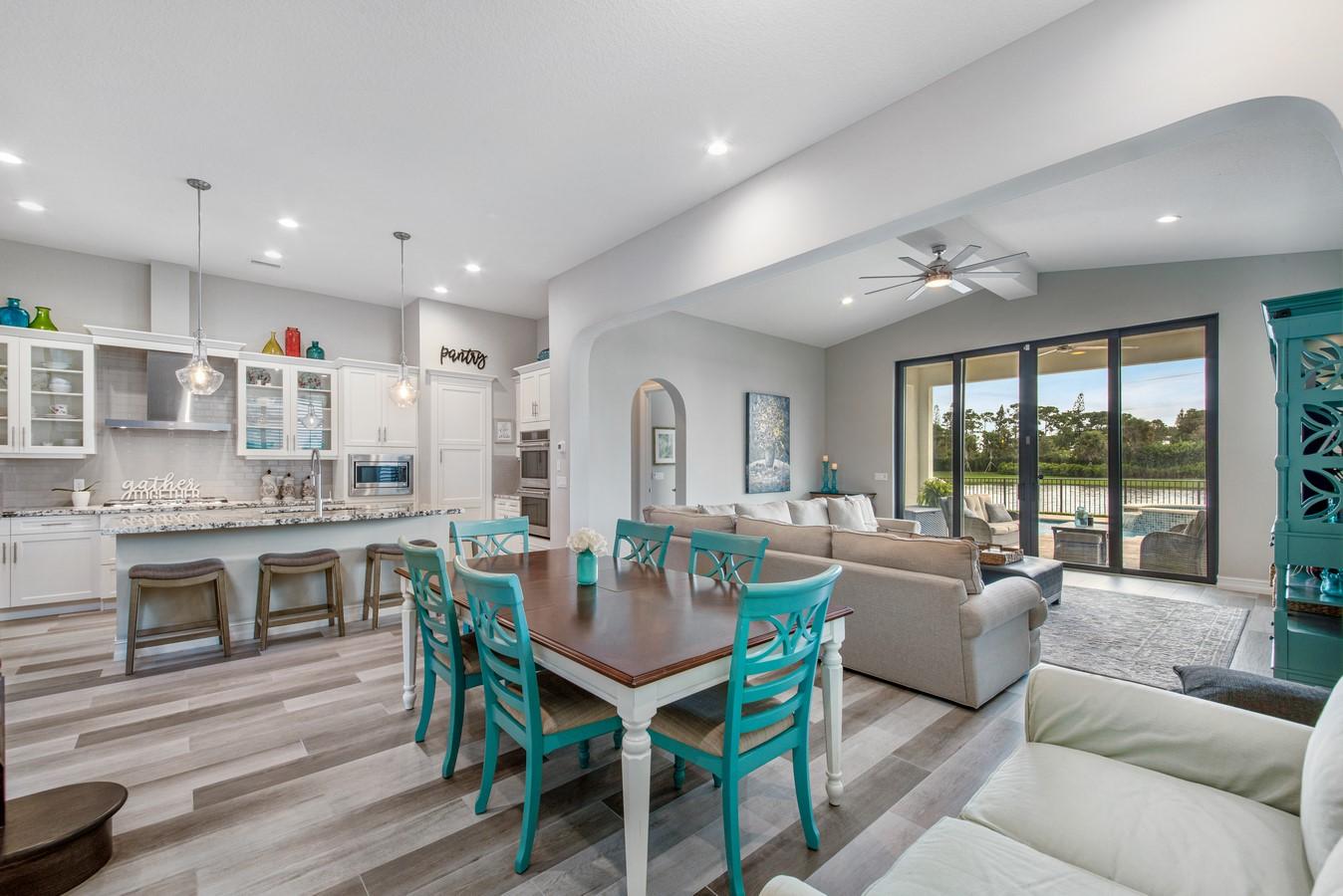 PALM MEADOWS ESTATES - Residential