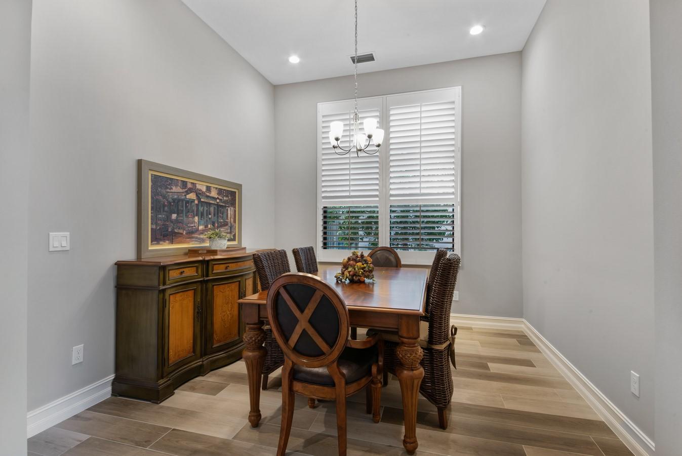 PALM MEADOWS ESTATES - Residential