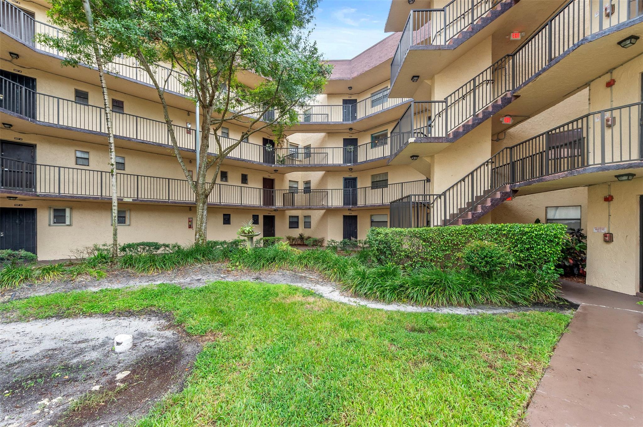 PLANTATION CLUB - Residential