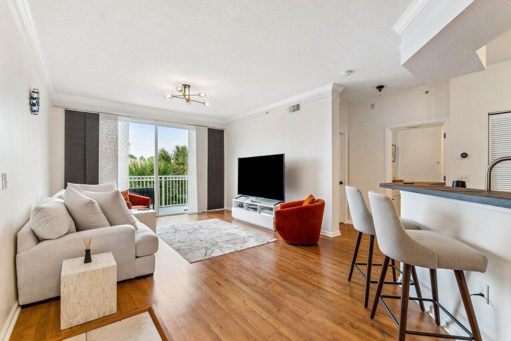 Photo of 9306 Myrtlewood Circle W, Palm Beach Gardens, FL 33418 (MLS # R10951700)