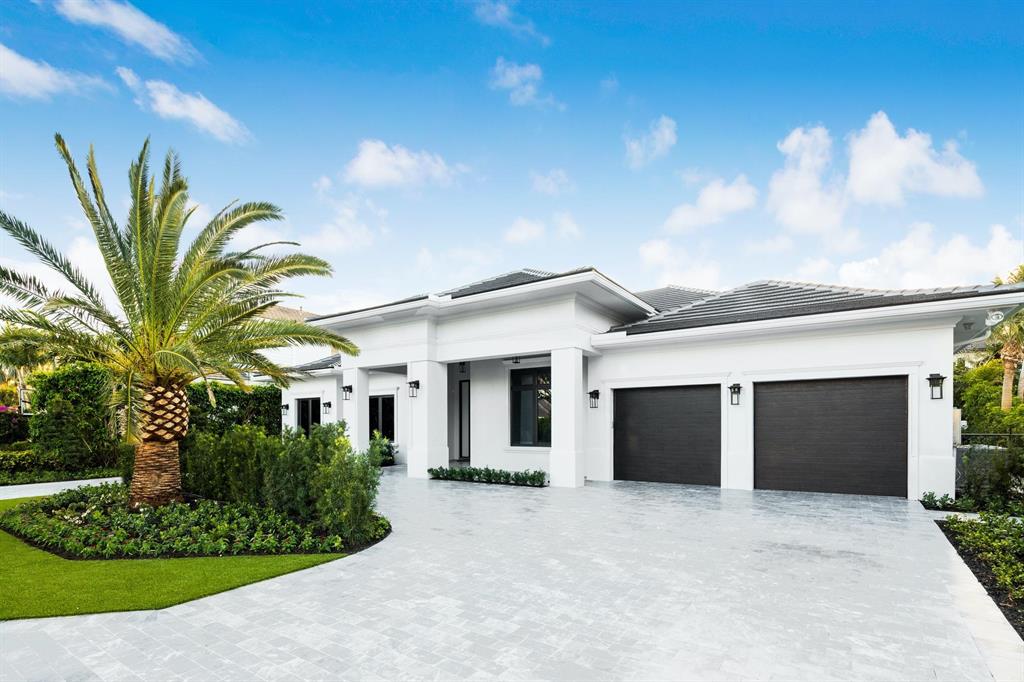 ROYAL PALM YACHT & COUNTRY CLUB - Residential