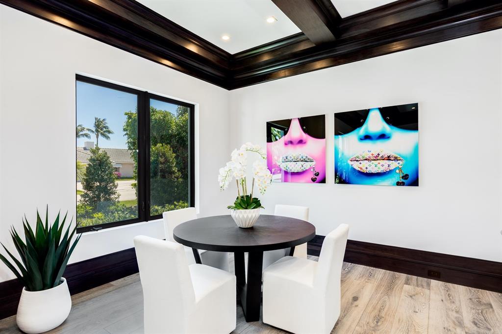 ROYAL PALM YACHT & COUNTRY CLUB - Residential