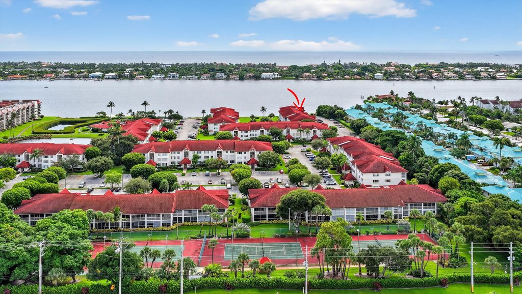 Photo of 110 Half Moon Circle #D2, Hypoluxo, FL 33462 (MLS # B26014783)