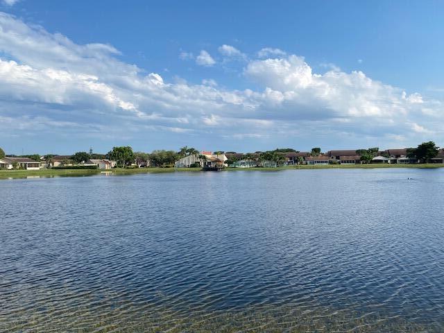 MIRROR LAKES 2 - Residential