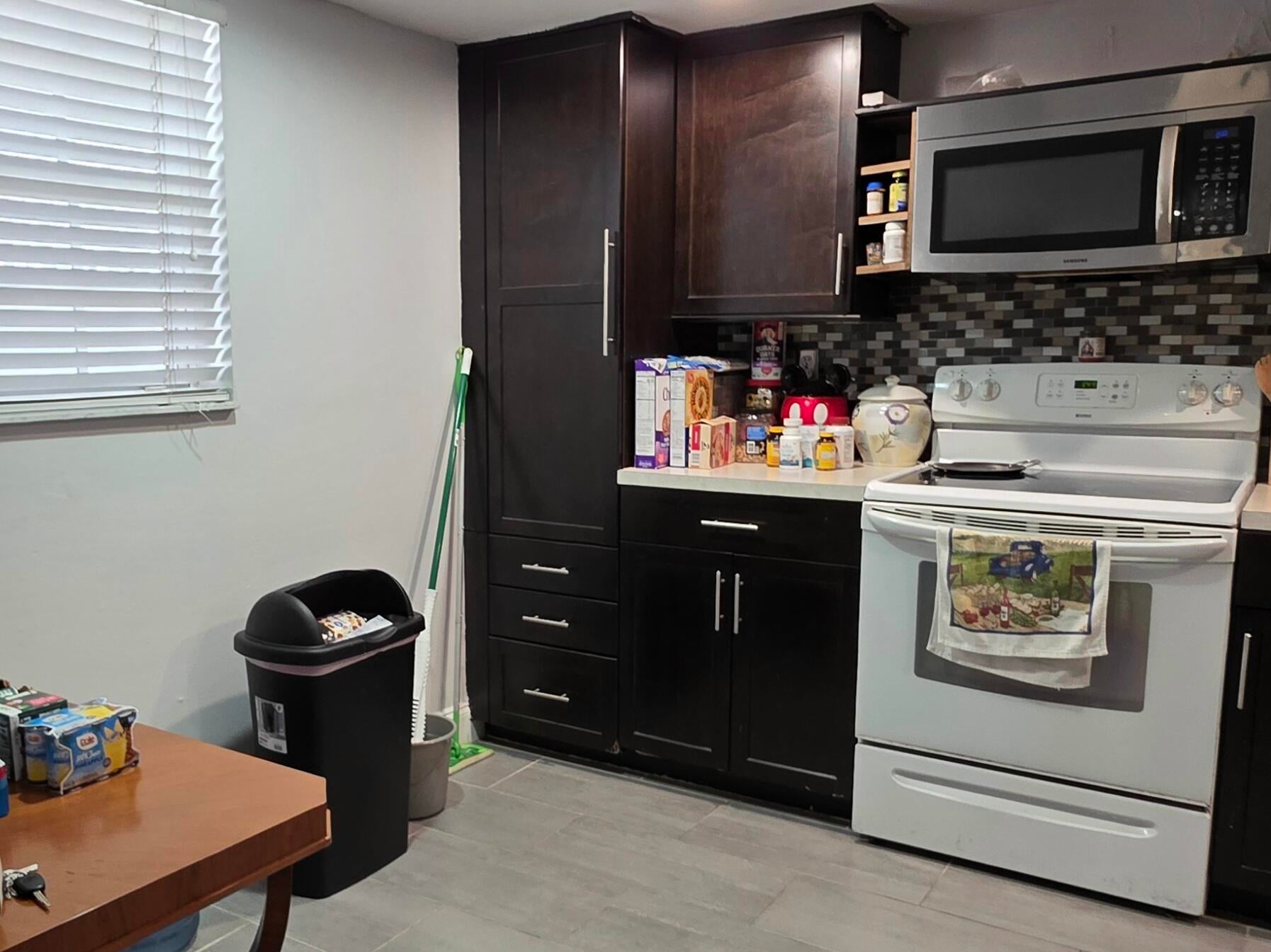 7556 Stirling Road 117
