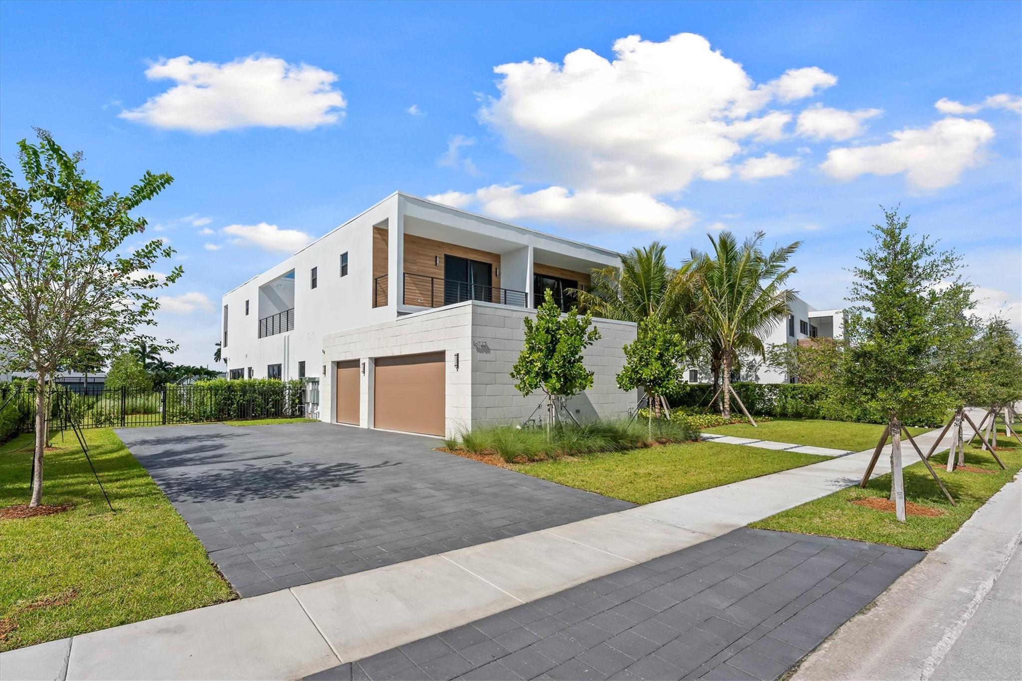 Botaniko - Residential