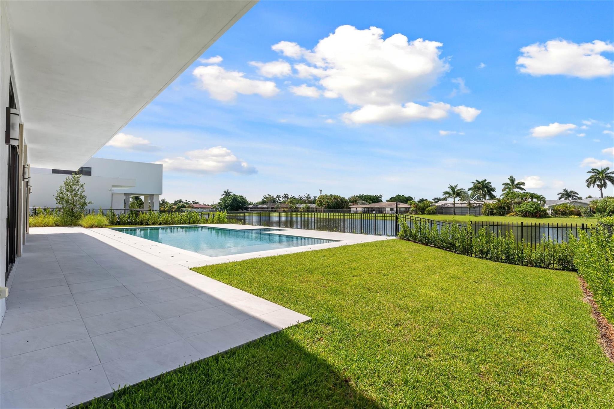 Botaniko - Residential