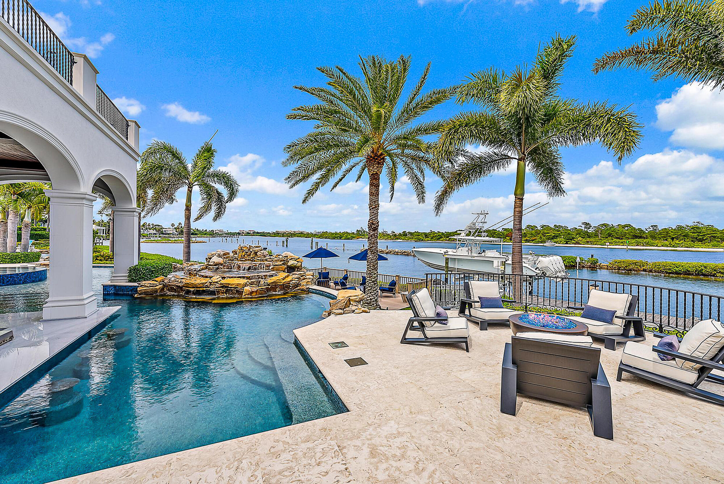 Admirals Cove - Residential