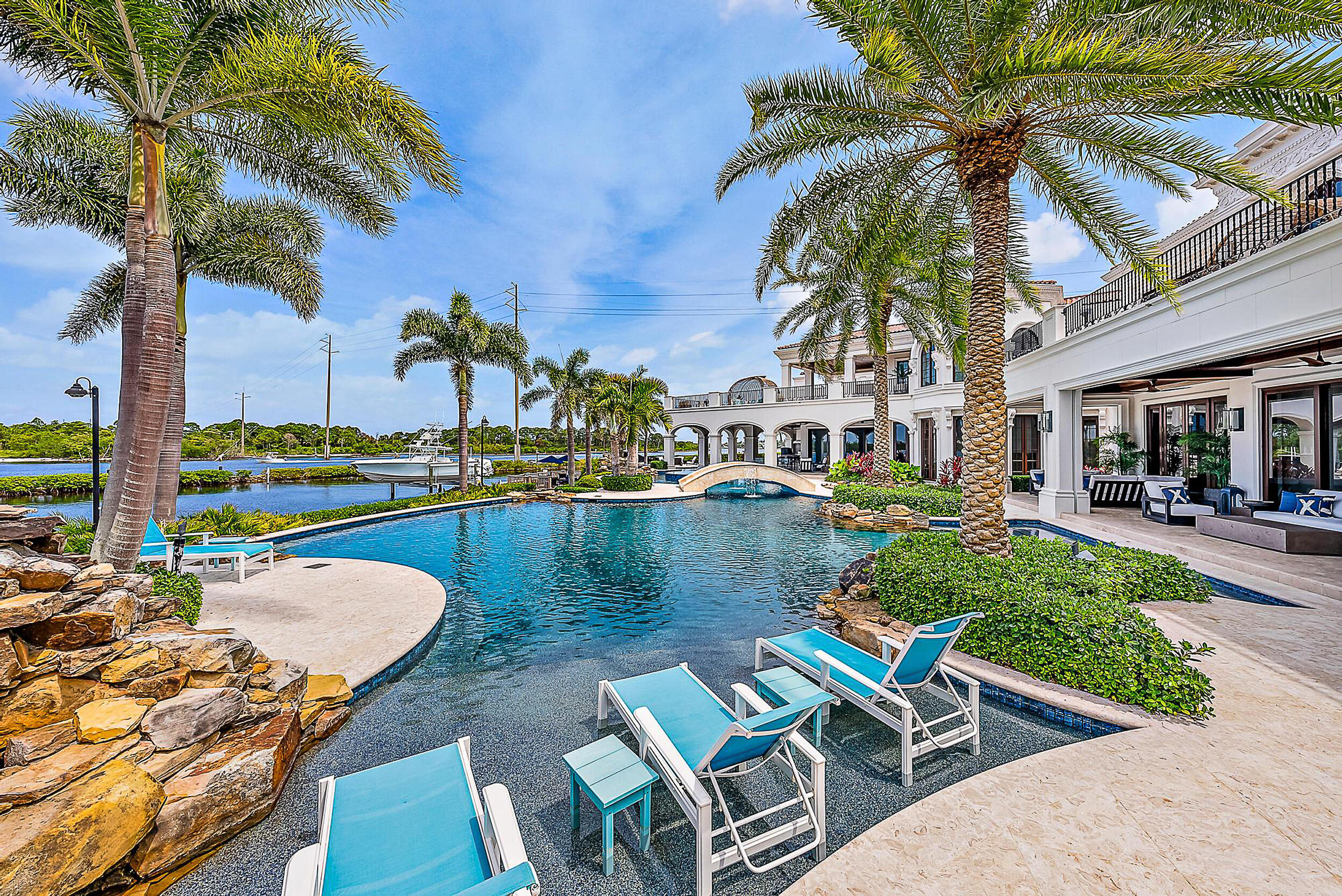 Admirals Cove - Residential