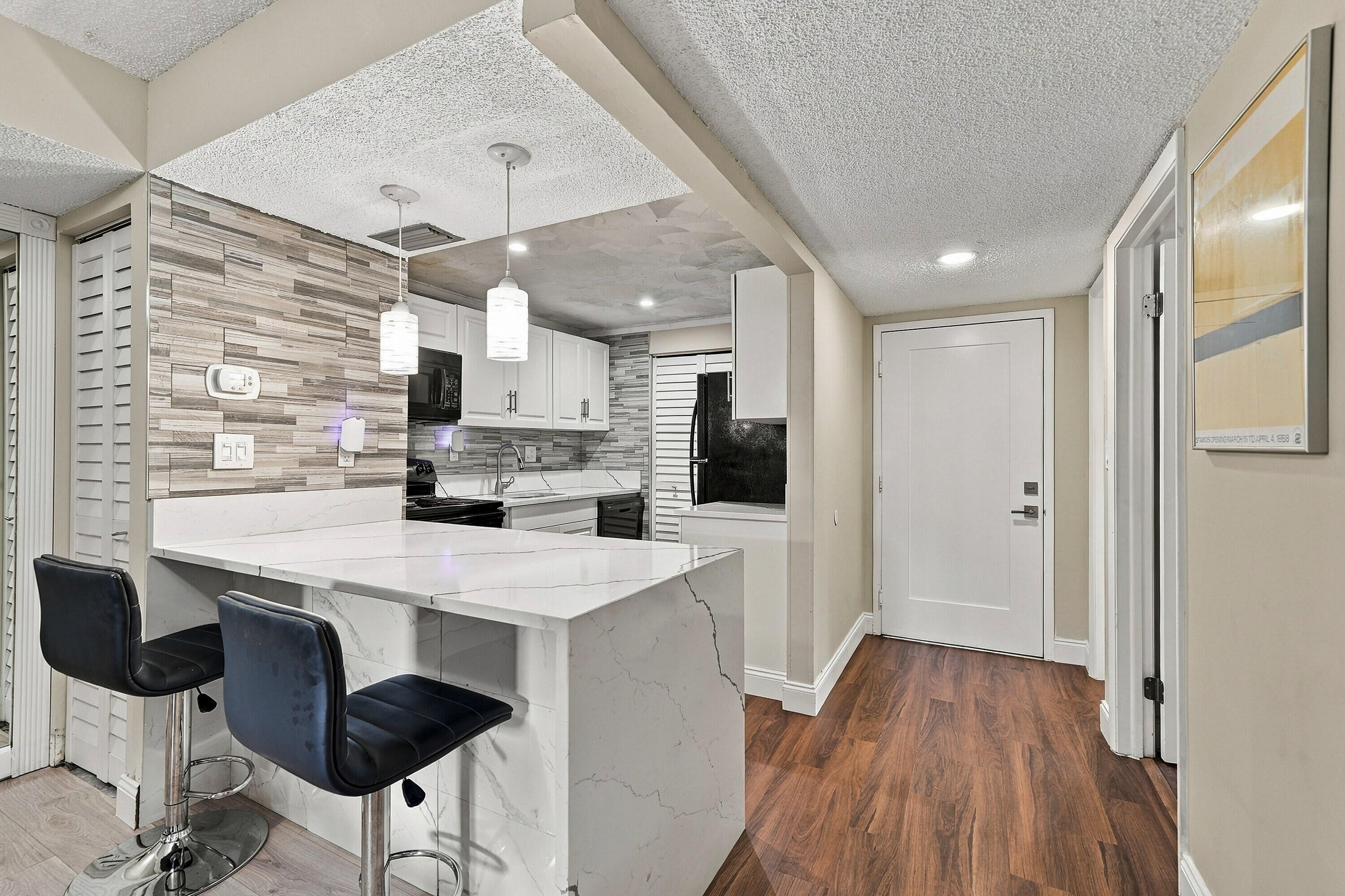 15457 LAKES OF DELRAY Boulevard 101