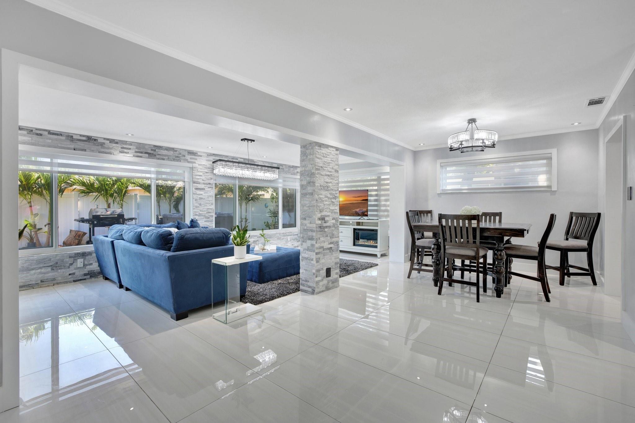 IMPERIAL POINT 3RD SEC - Residential Lease