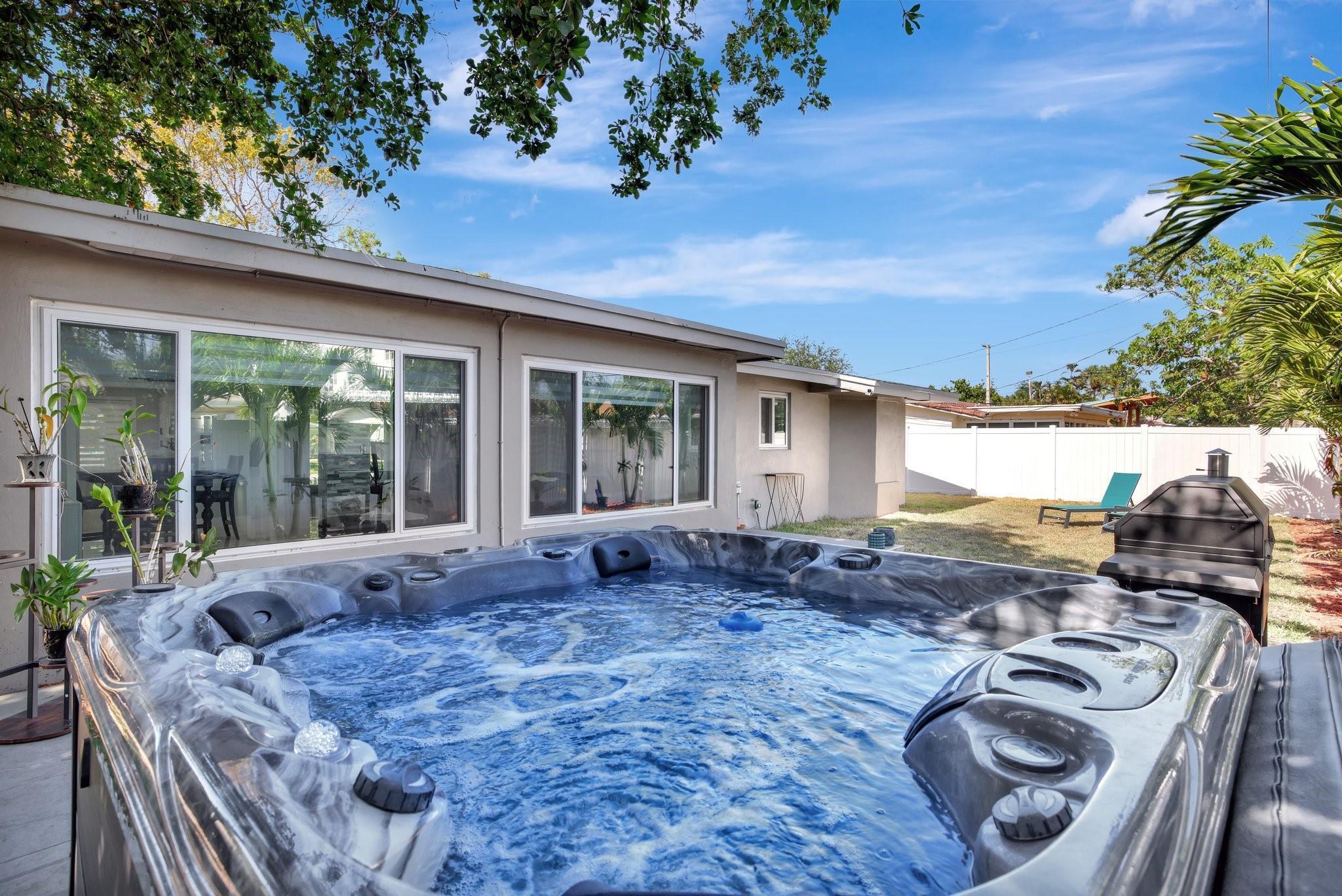 IMPERIAL POINT 3RD SEC - Residential Lease