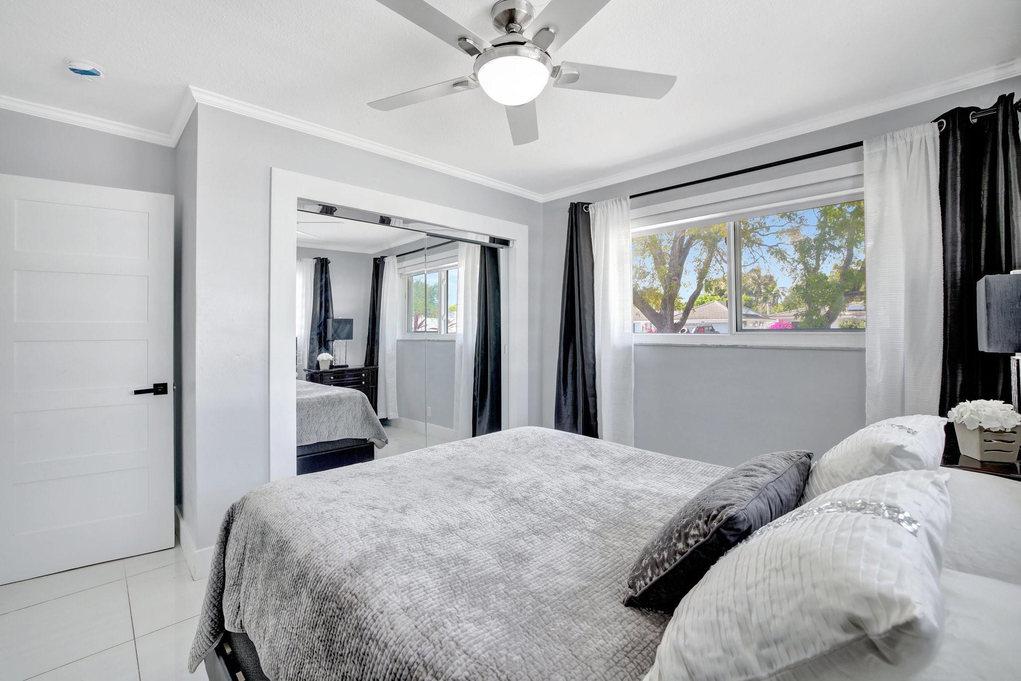 IMPERIAL POINT 3RD SEC - Residential Lease