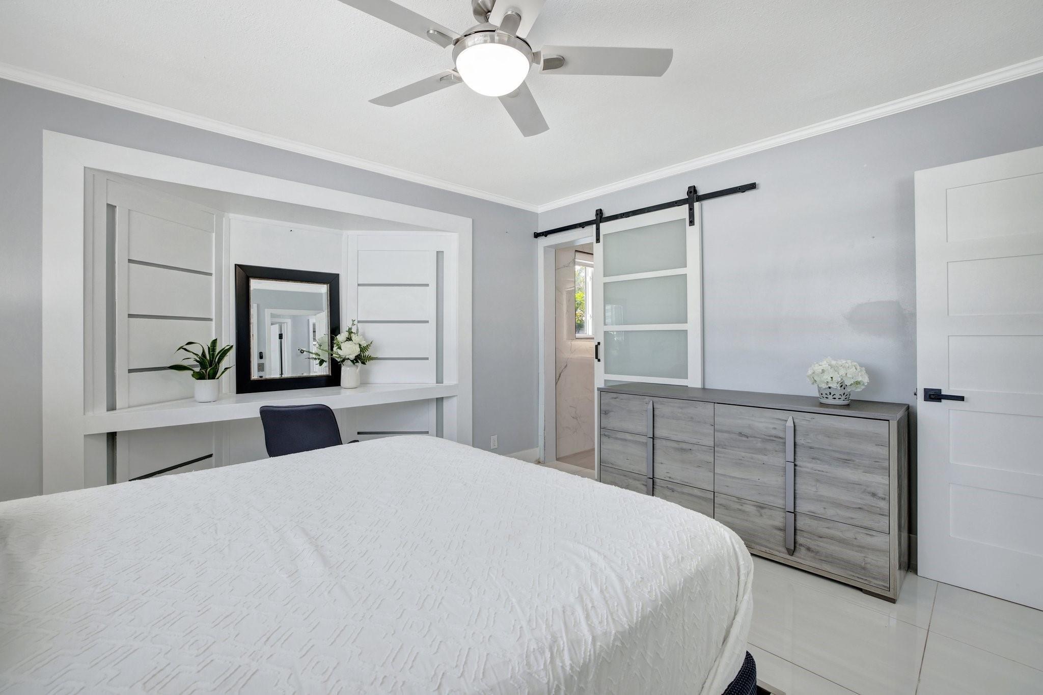 IMPERIAL POINT 3RD SEC - Residential Lease