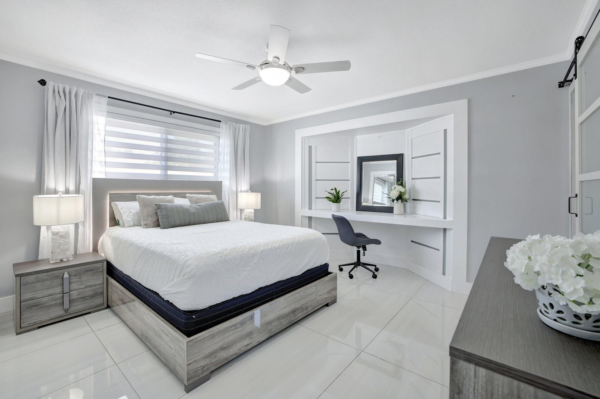 IMPERIAL POINT 3RD SEC - Residential Lease