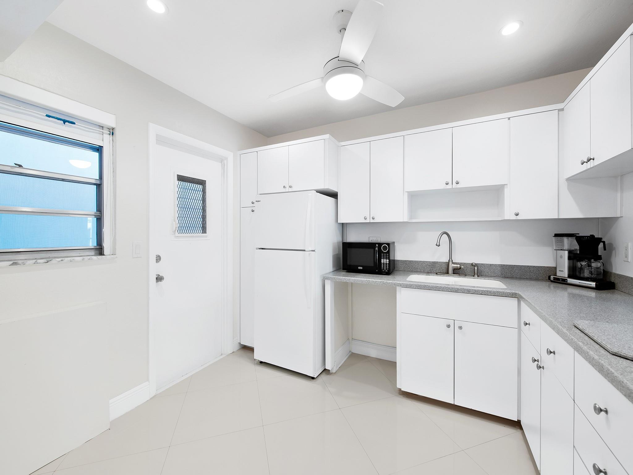 Second Gulfstream Garden - Residential