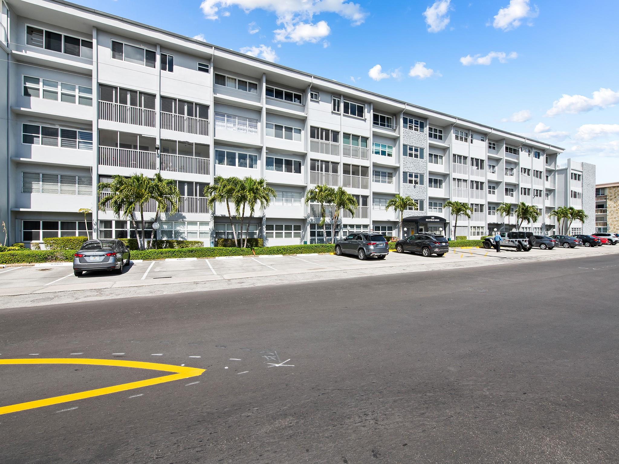 Second Gulfstream Garden - Residential