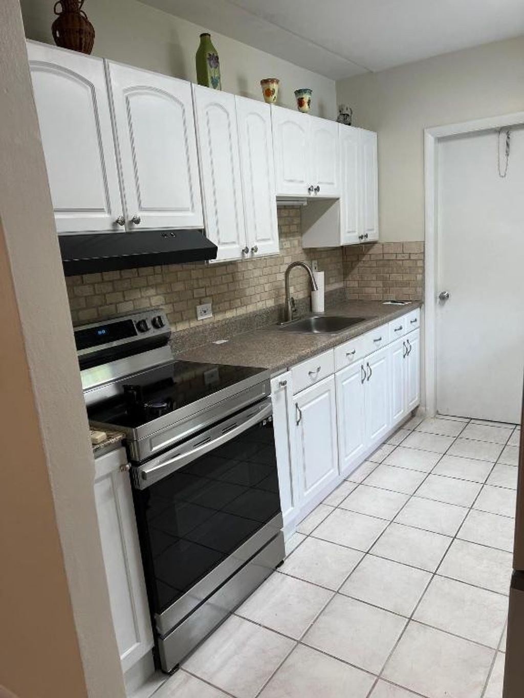 Photo of 1221 Mohawk Street, Jupiter, FL 33458 (MLS # R10945855)