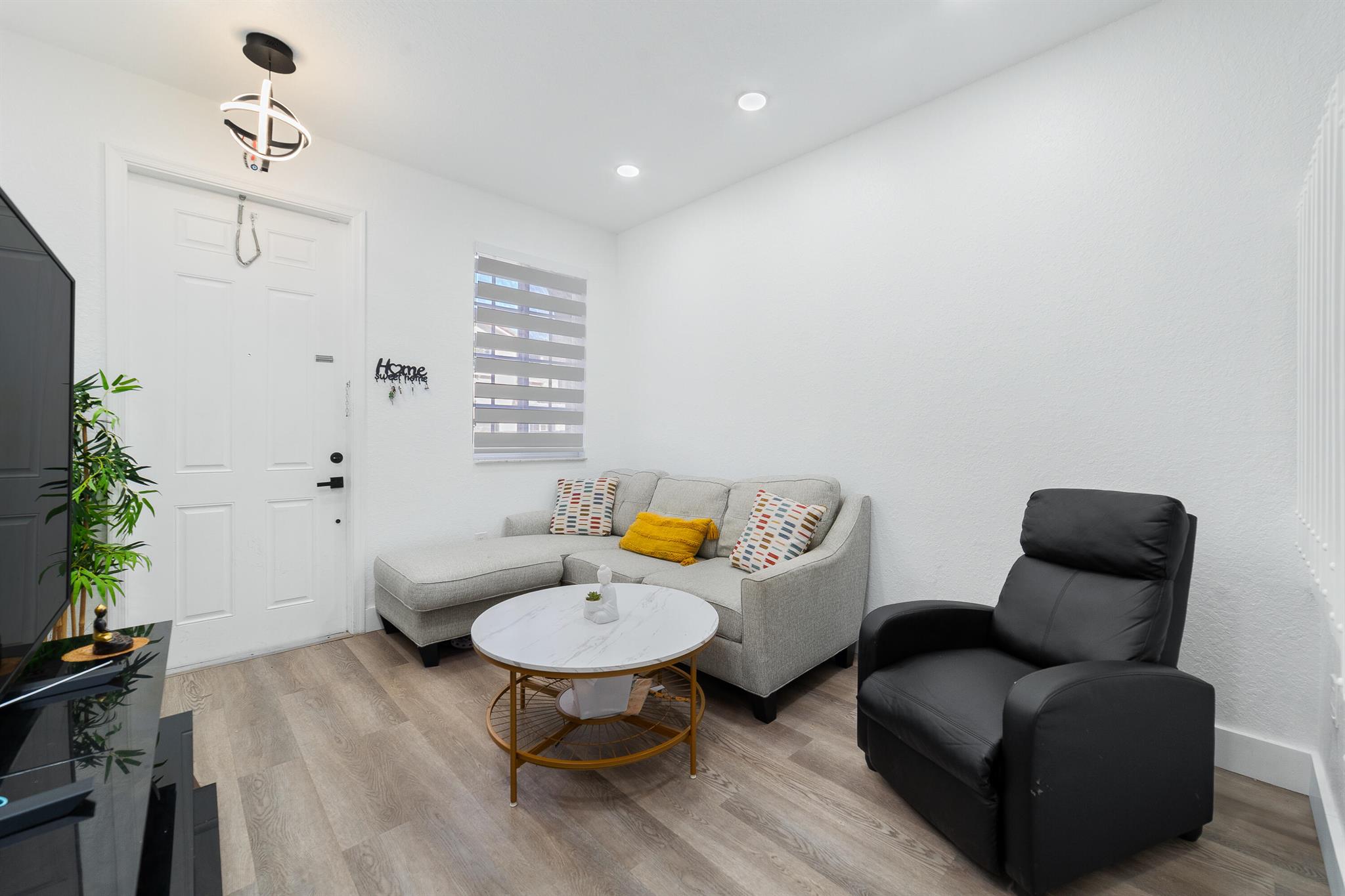 21105 NW 14th Place 438