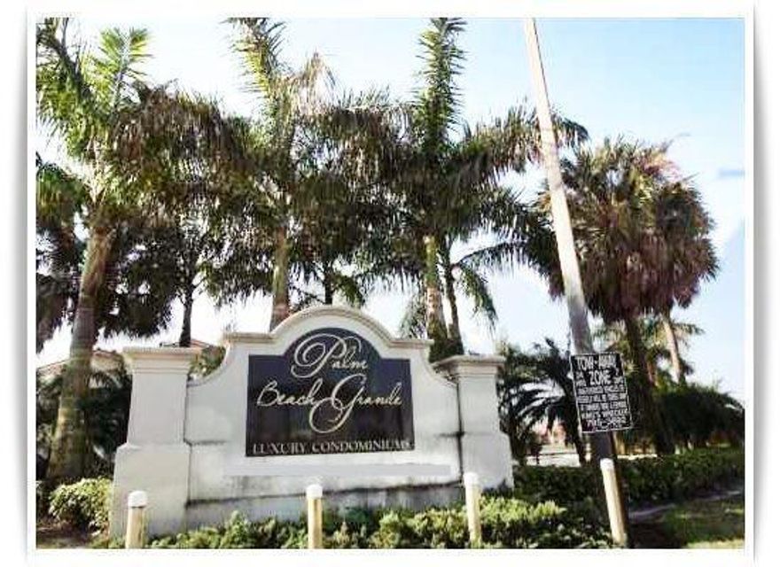Beautiful 2/2 Condo, spacious and quite close to Turnpike, Okeechobee  Boulevard, Shooping malls, restaurants. Come and see your future home today!