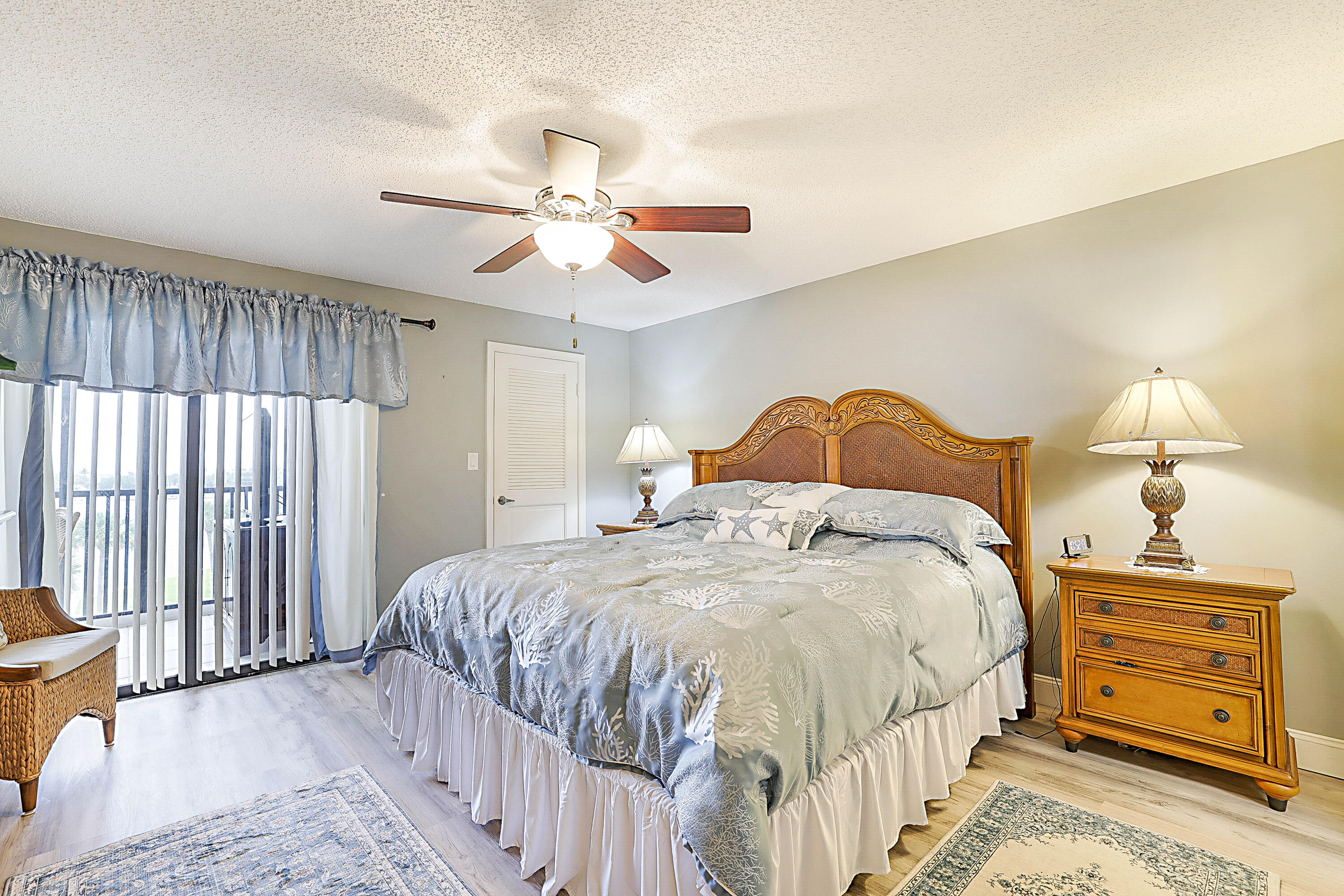 BROADVIEW CONDO - Residential Lease