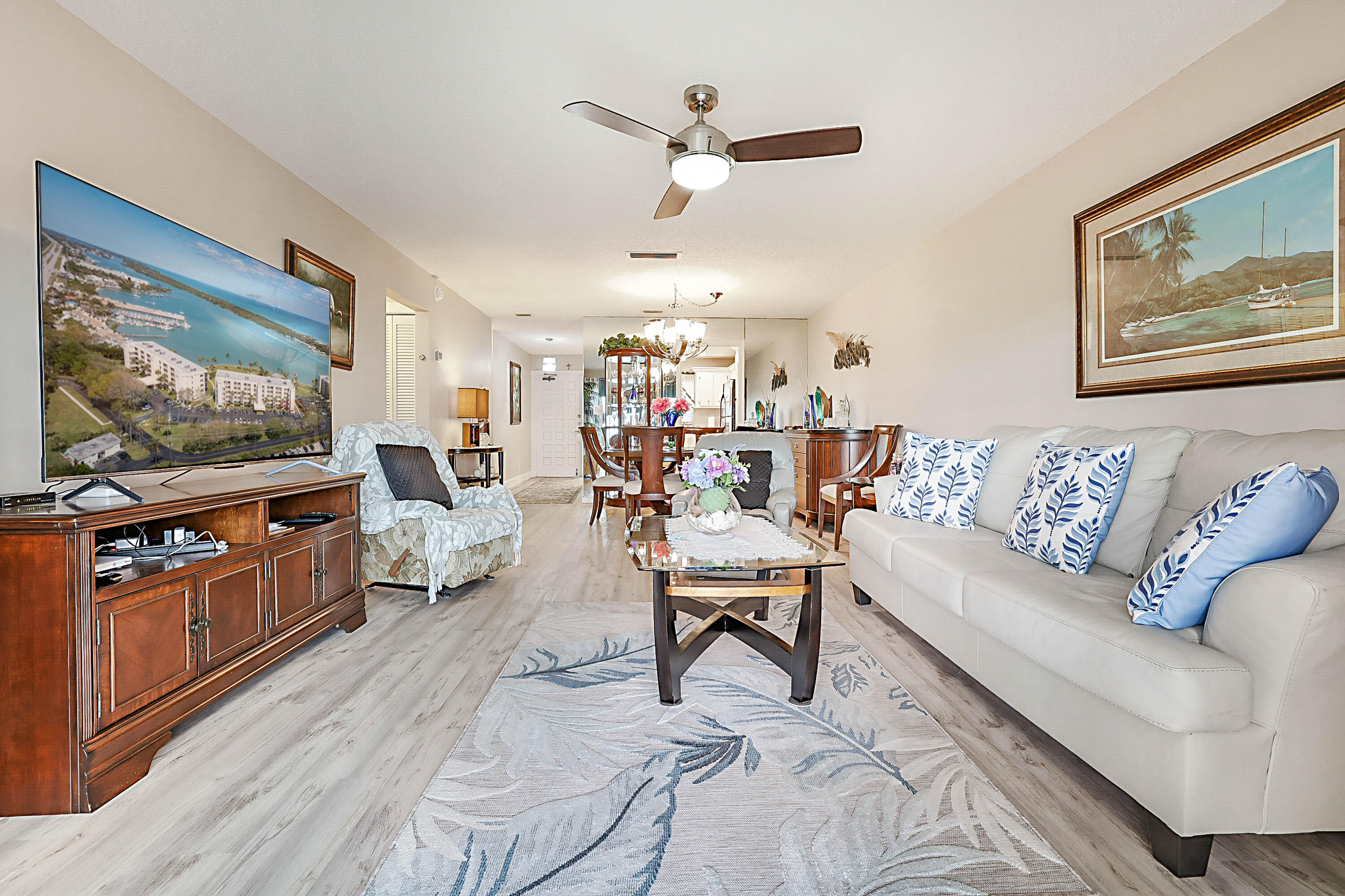 BROADVIEW CONDO - Residential Lease
