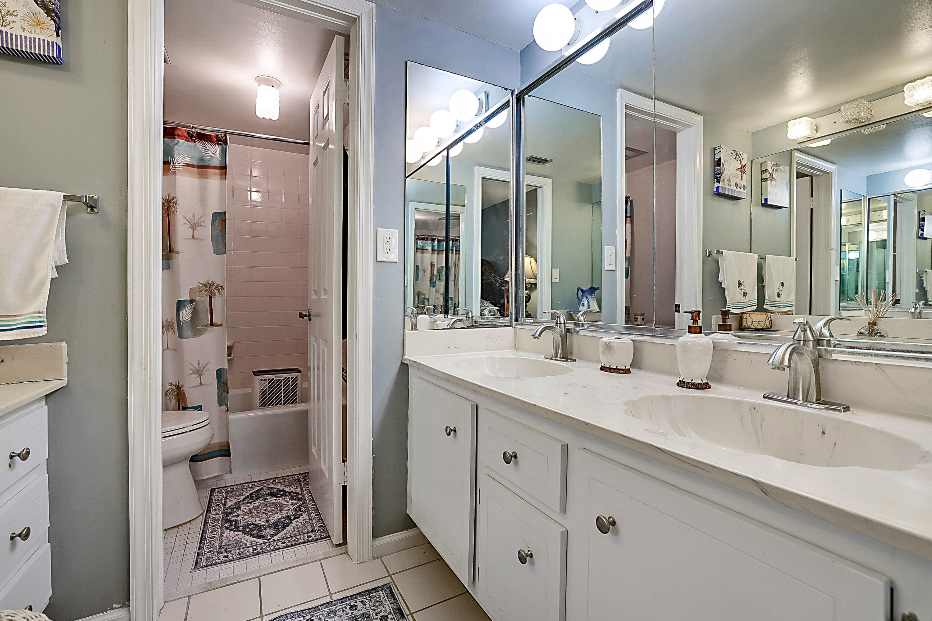 BROADVIEW CONDO - Residential Lease