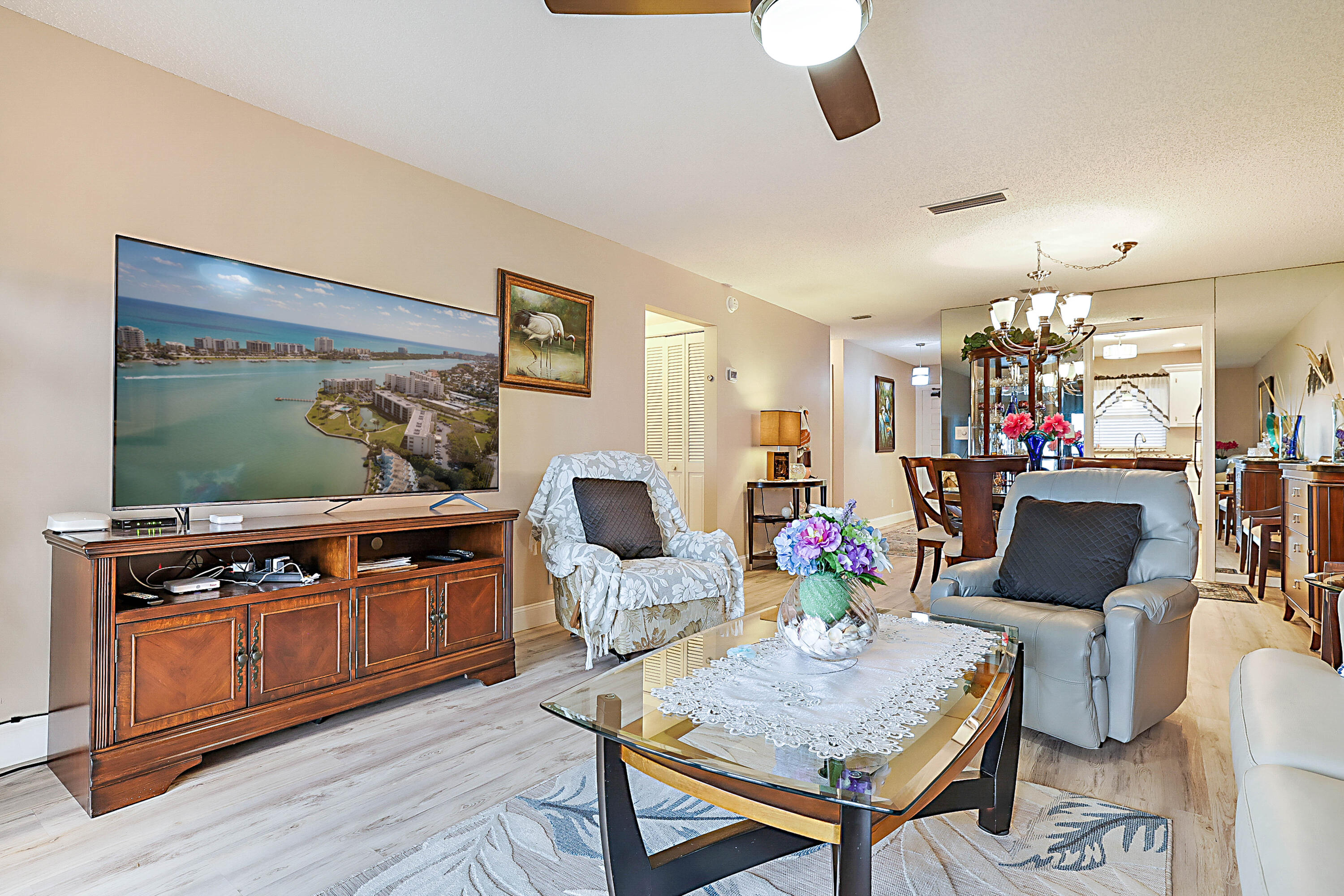 BROADVIEW CONDO - Residential Lease