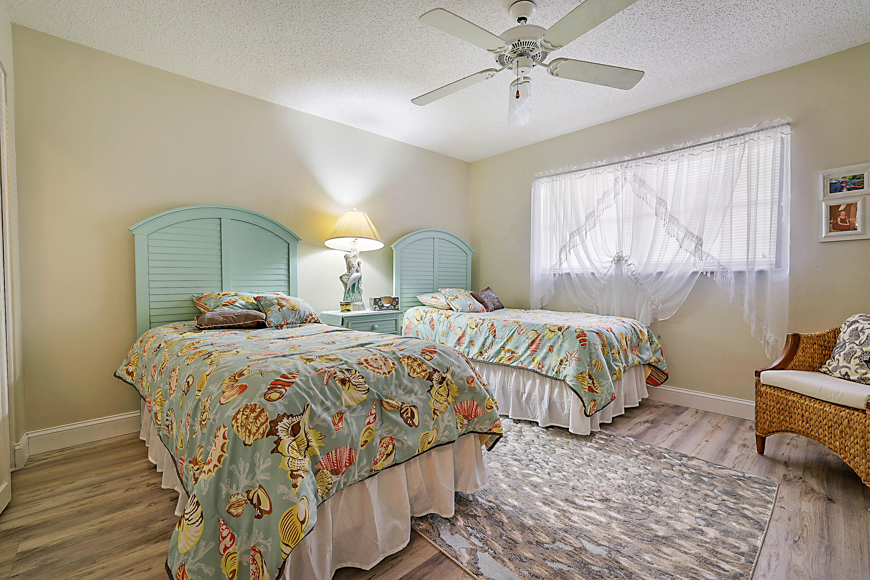 BROADVIEW CONDO - Residential Lease