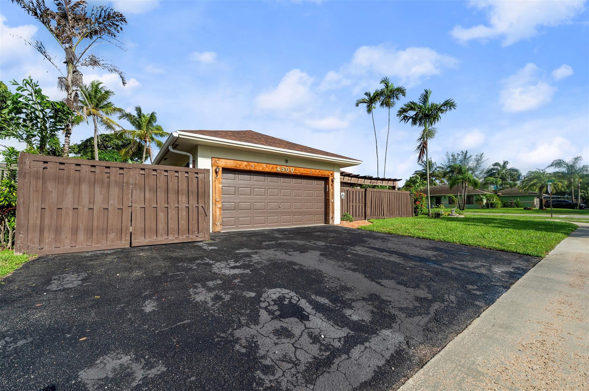 East Plantation Estates A - Residential