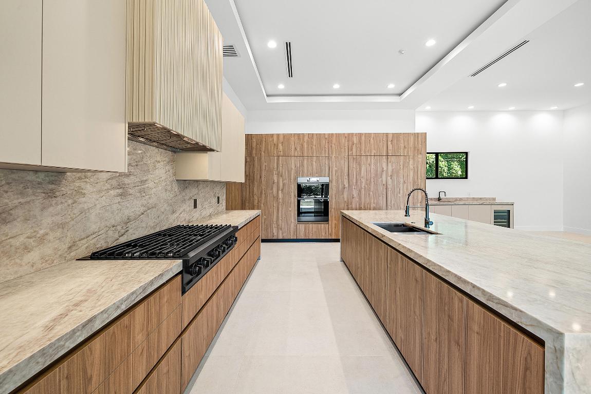 PADDOCK PARK 1 OF WELLINGTON - Residential