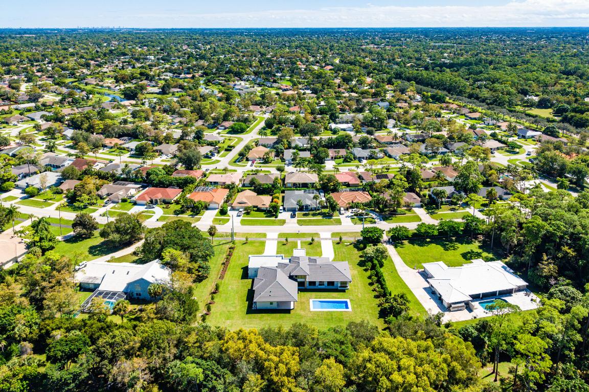 PADDOCK PARK 1 OF WELLINGTON - Residential