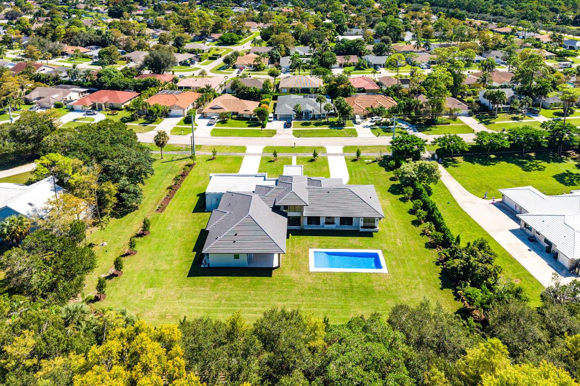 PADDOCK PARK 1 OF WELLINGTON - Residential