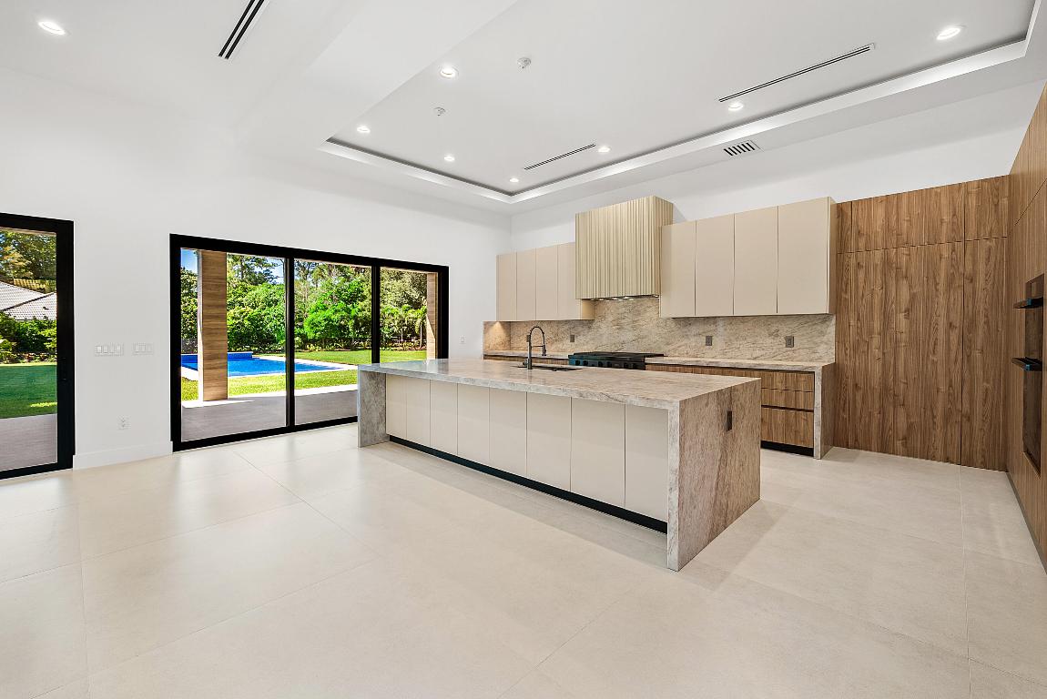 PADDOCK PARK 1 OF WELLINGTON - Residential