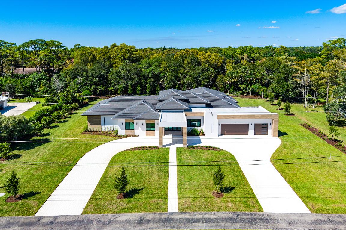 PADDOCK PARK 1 OF WELLINGTON - Residential