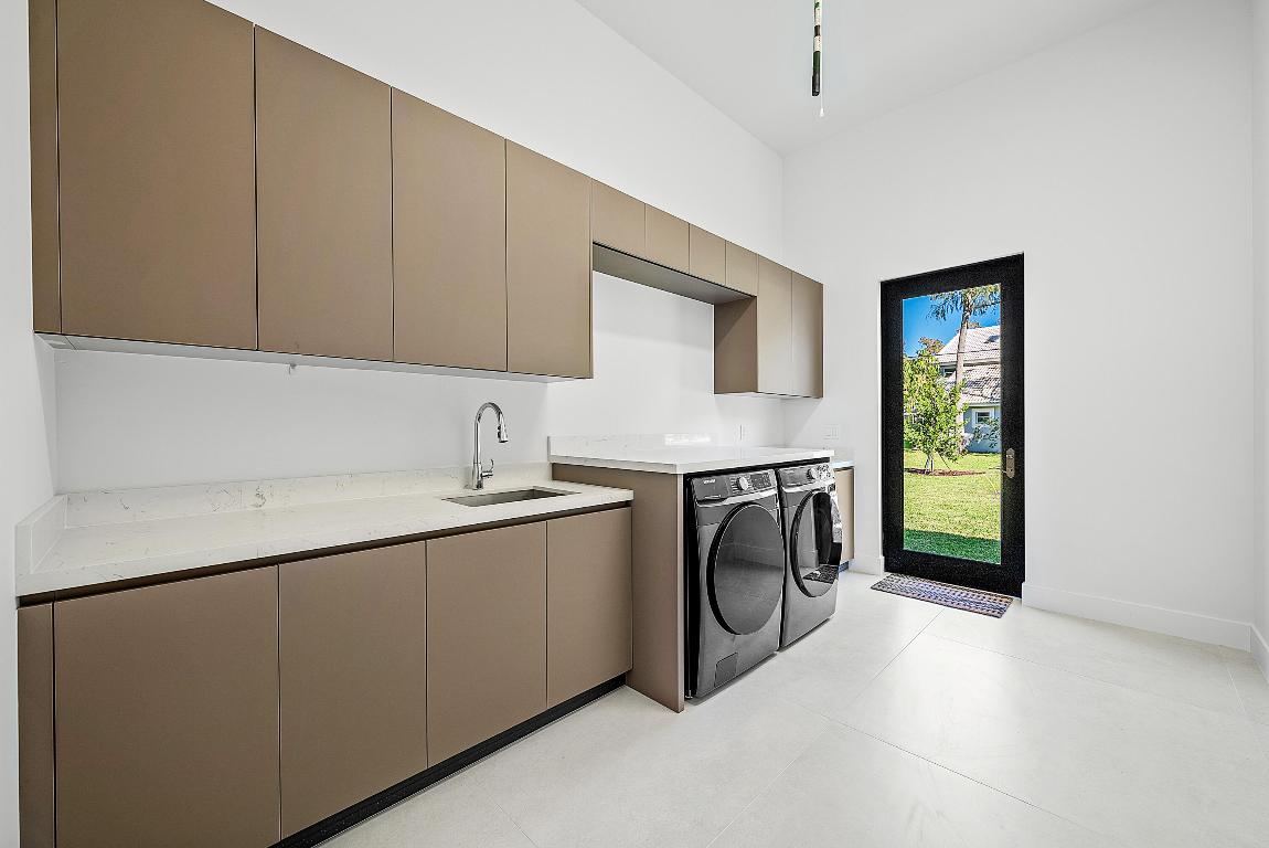 PADDOCK PARK 1 OF WELLINGTON - Residential