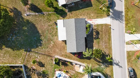 2008 SE Triumph Road, Port St Lucie, FL MLS: R11091477