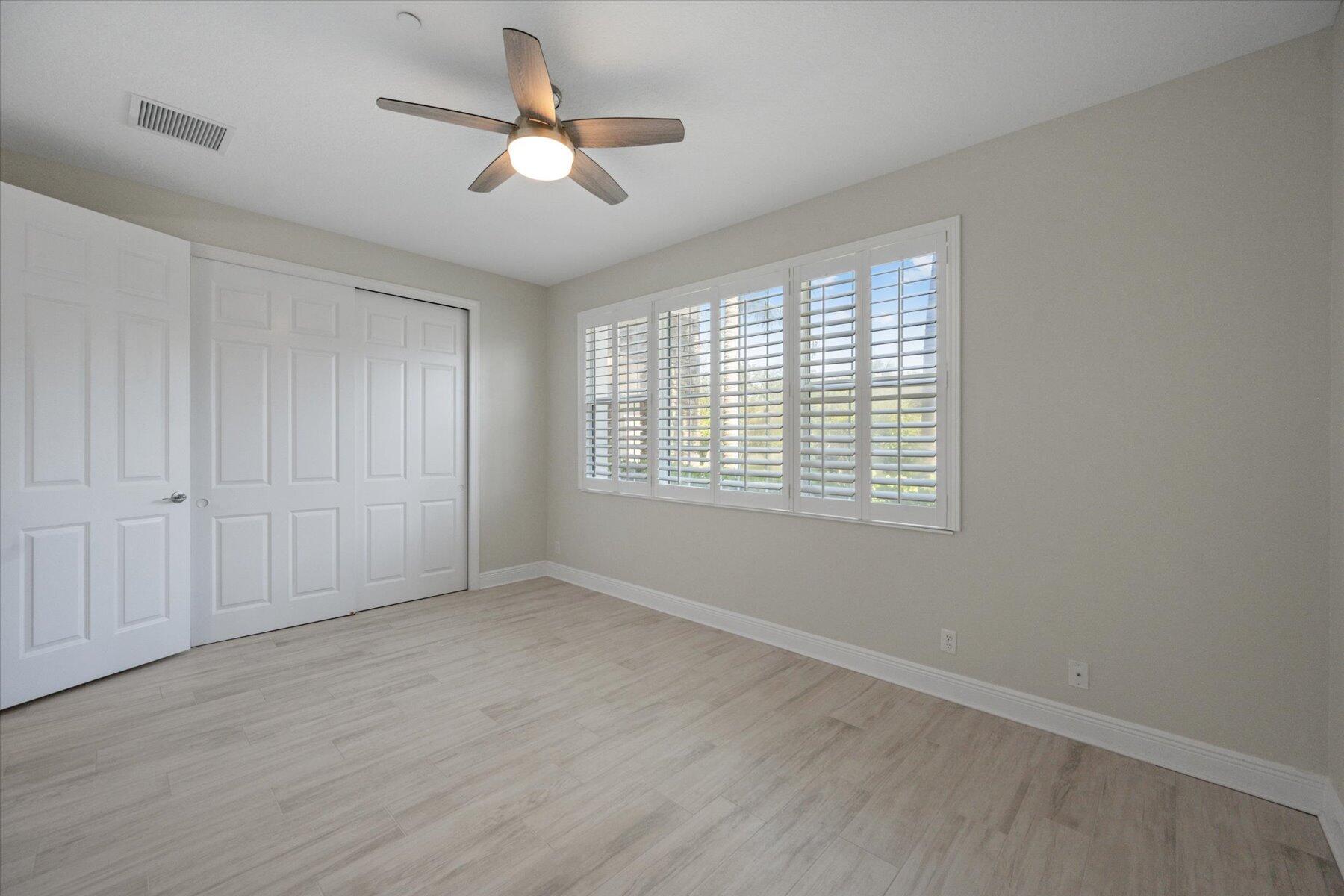 CARRIAGE HOMES AT FRENCHM - Residential