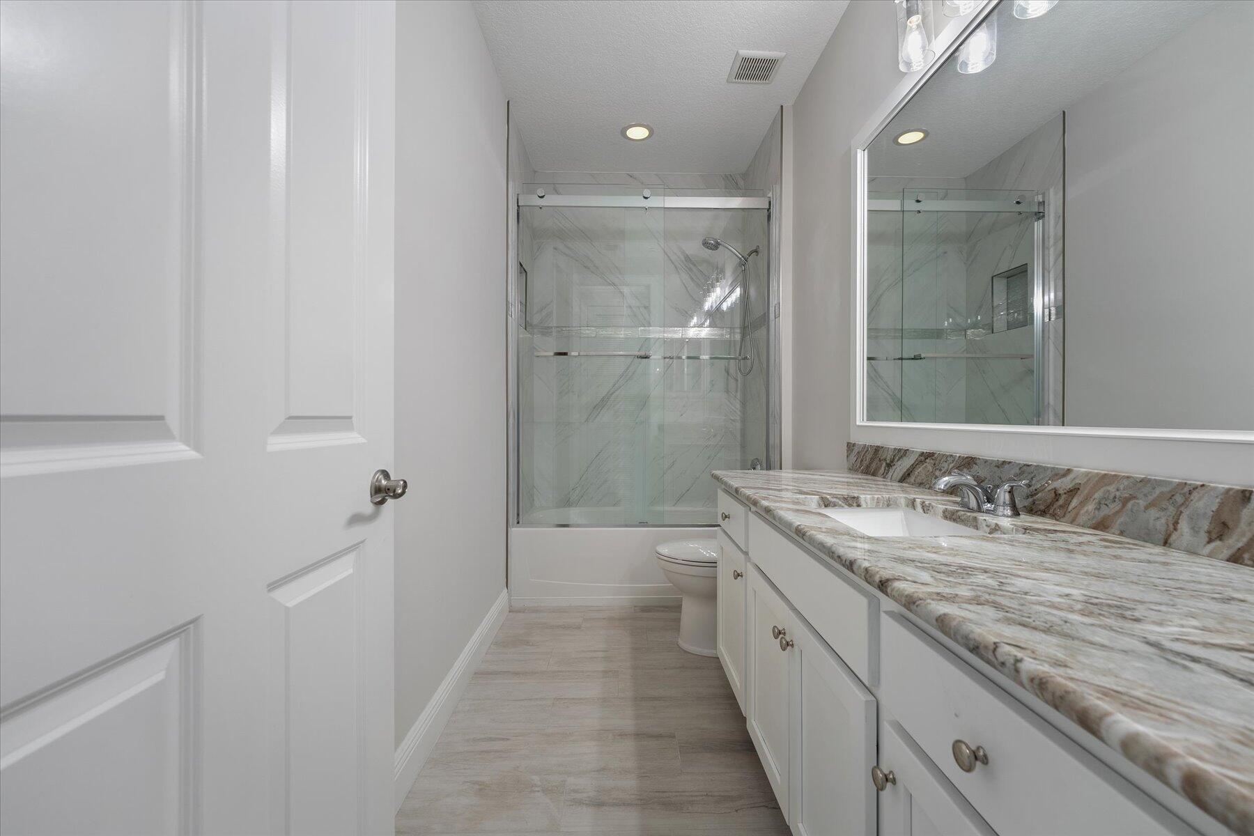 CARRIAGE HOMES AT FRENCHM - Residential