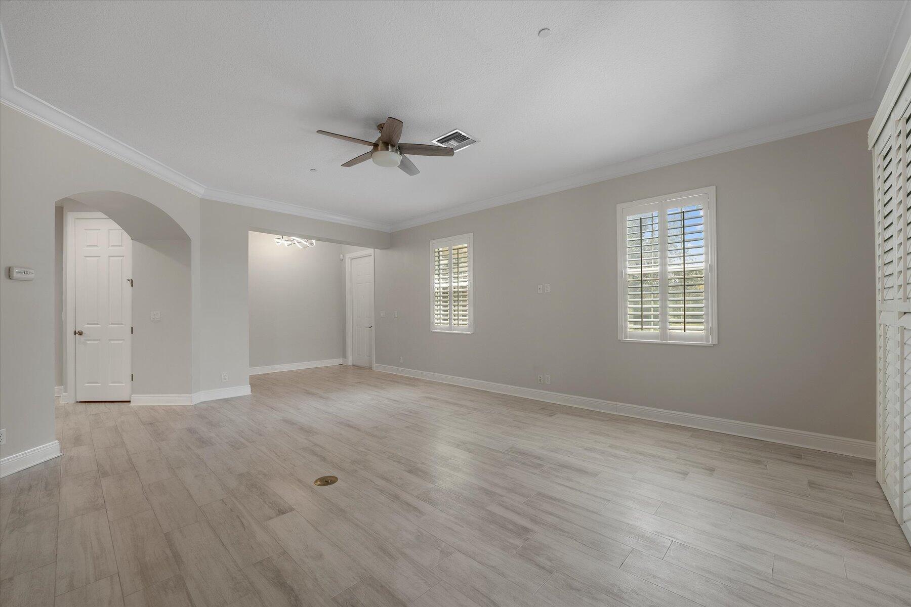 CARRIAGE HOMES AT FRENCHM - Residential