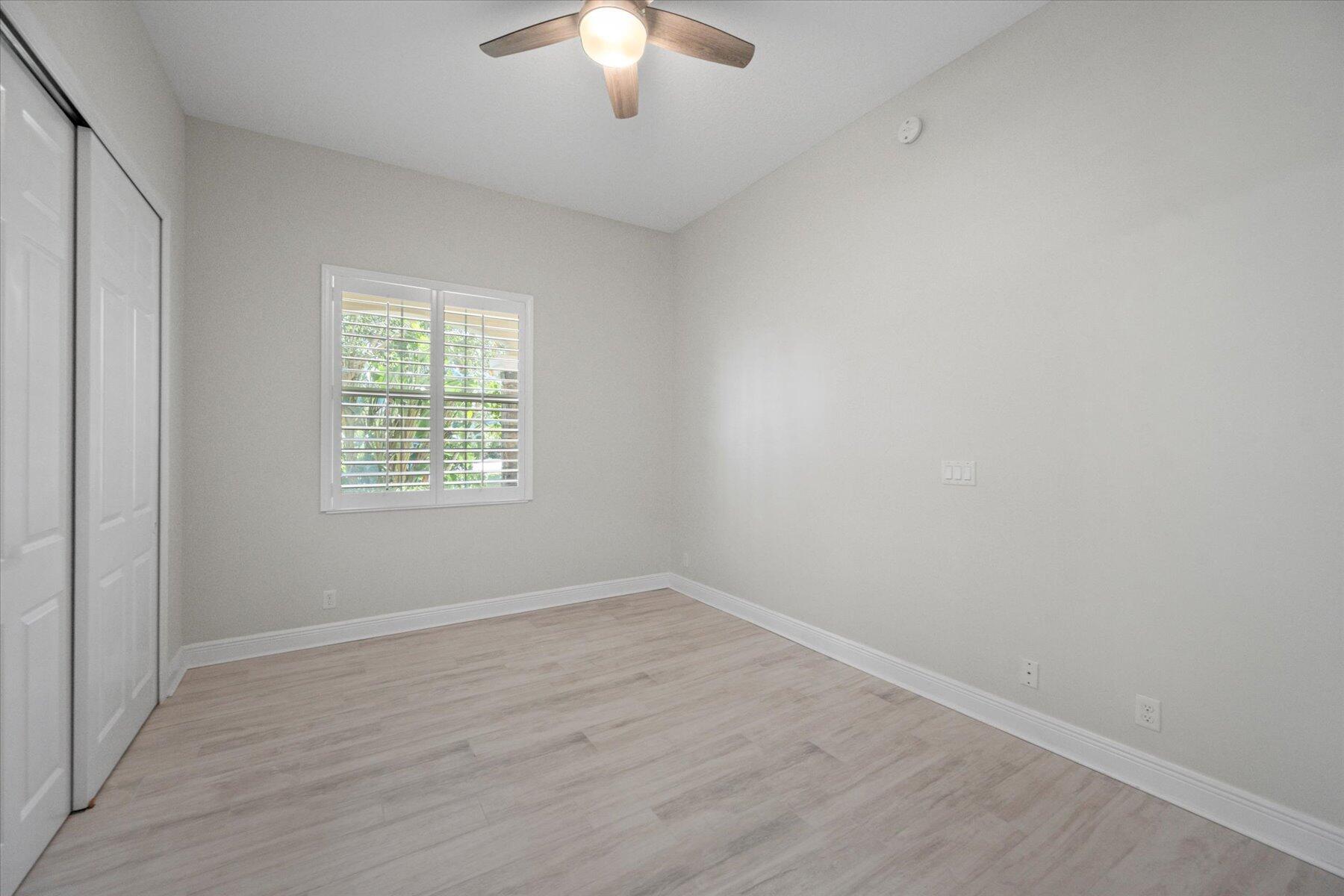 CARRIAGE HOMES AT FRENCHM - Residential