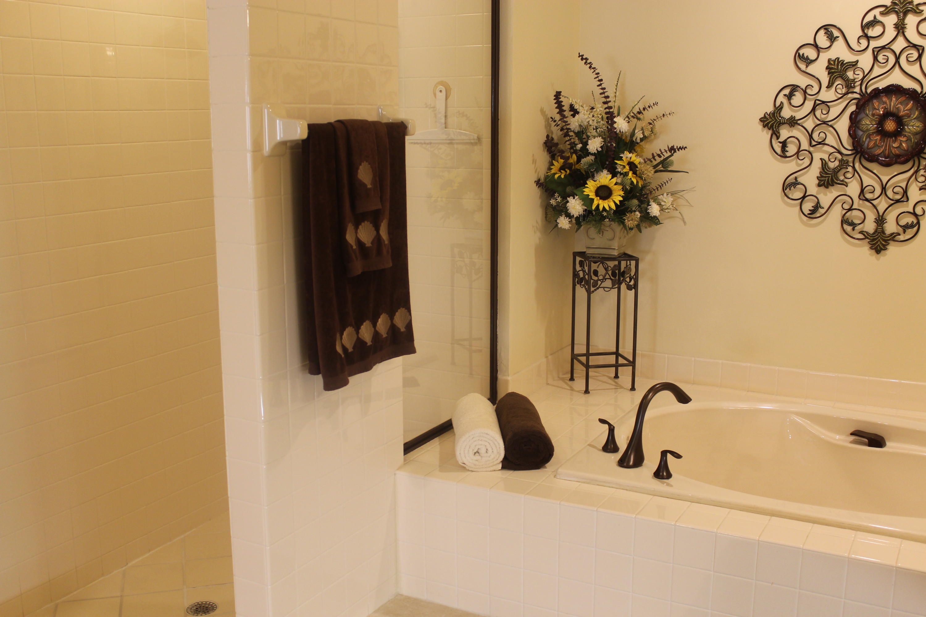 Saratoga Pointe - Residential